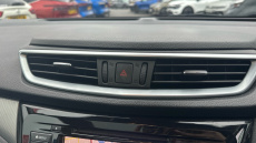 Nissan Qashqai 1.3 DiG-T N-Motion 5dr Petrol Hatchback